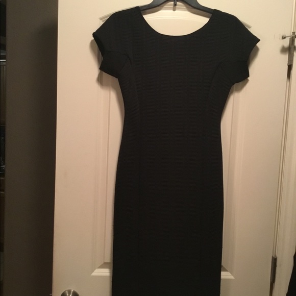 New black dress 👗 - Picture 3 of 7